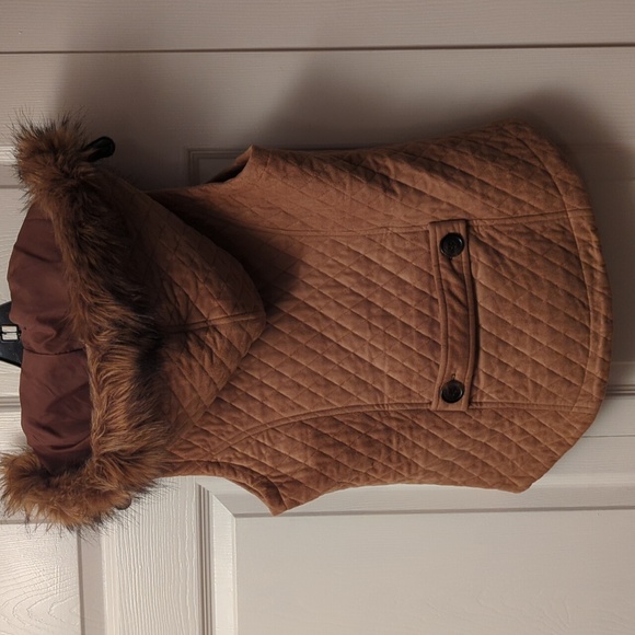 Ladies Faux Suede Vest with Hood - Picture 4 of 4